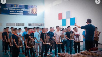 Pelatihan Angklung