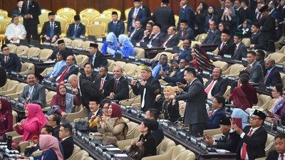 Deret Tunjangan Masih Diterima Anggota DPR, Ada Beras hingga Kehormatan