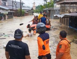 Banjir Rendam Pemukiman di Medan Labuhan, 194 Jiwa Mengungsi ke Sekolah