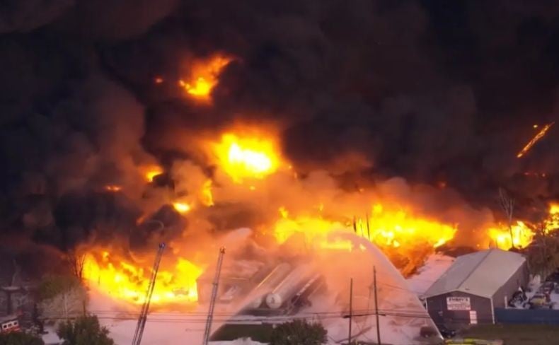 Pesawat Kargo UPS Jatuh