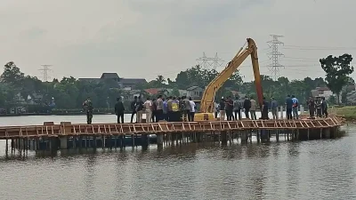 Proyek Bangunan Liar