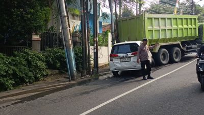 Rem Blong Truk Pengangkut