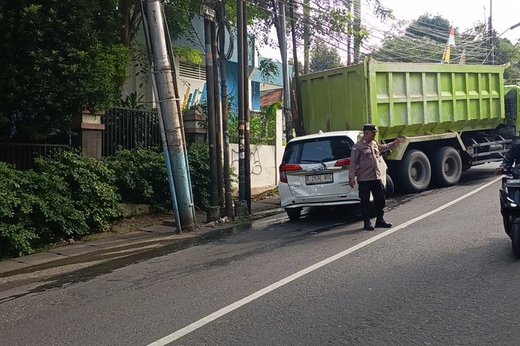 Rem Blong Truk Pengangkut