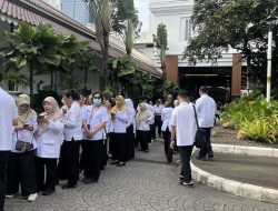 Antrean Mengular ASN DKI Antusias Ikuti Halalbihalal di Balai Kota